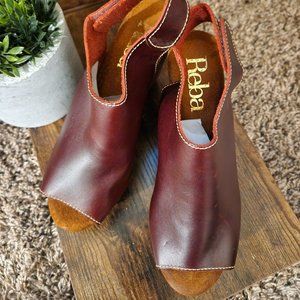 REBA MERLOT LEATHER WEDGES